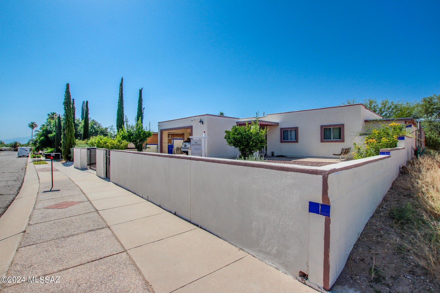 2911 W Saint Tropaz Avenue - outside cornerview