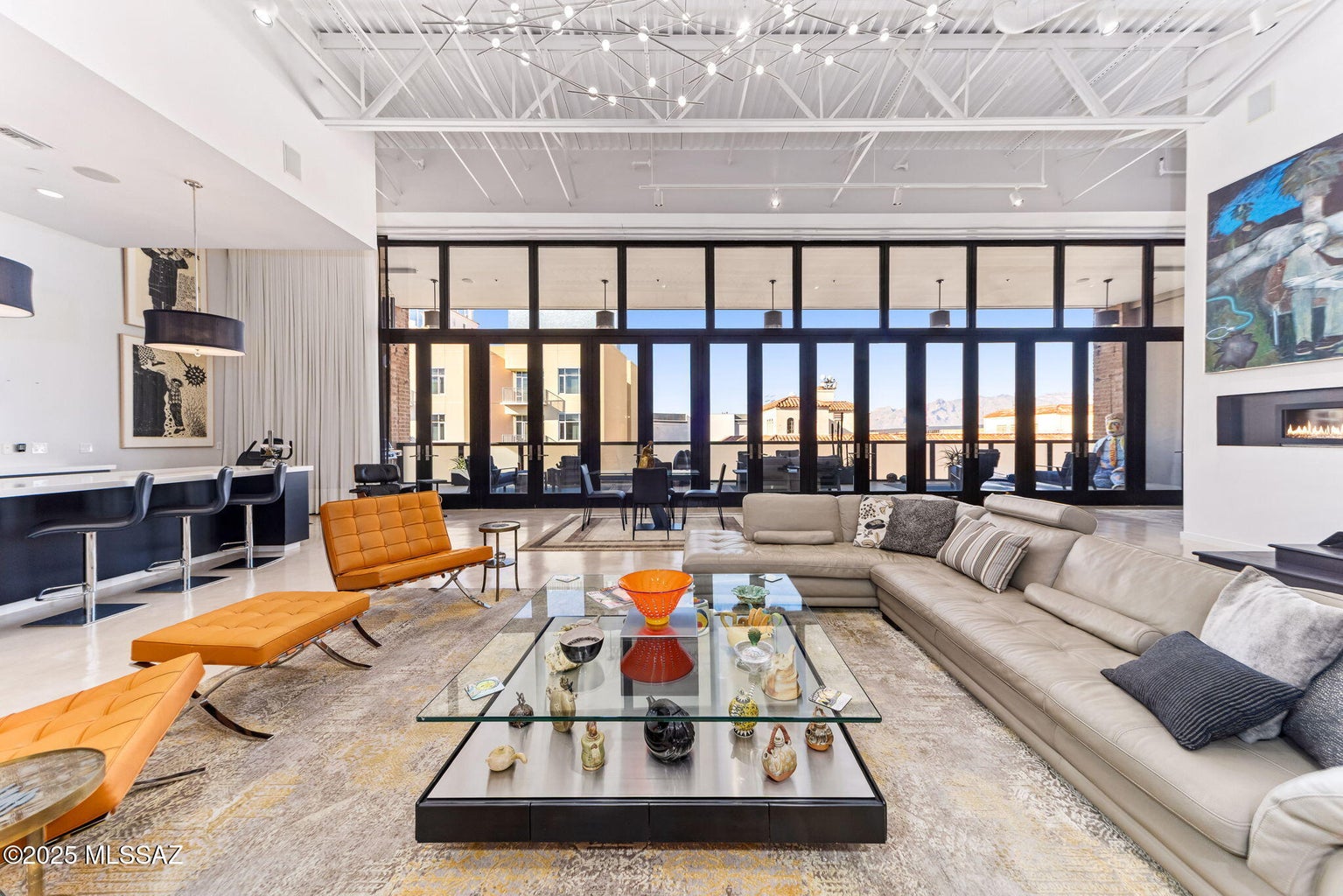 44 E Broadway Living Room